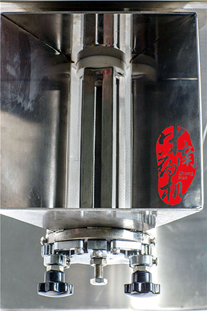 YK-60顆粒機(jī)局部.jpg